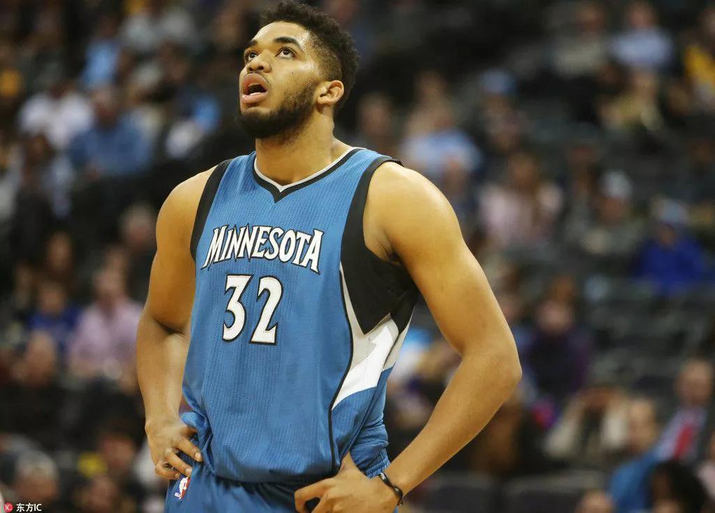 他以双位数 他以双位数